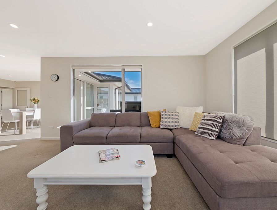 12 Kingsbridge West, BURWOOD 8061 Lab Realty